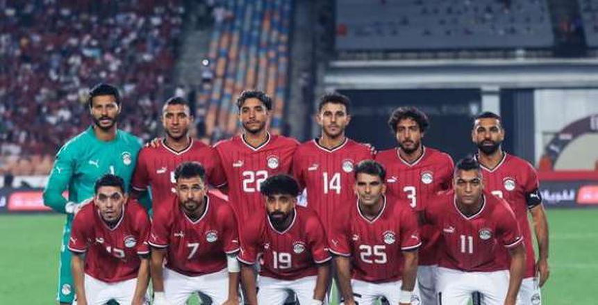 الزمالك يتمسك بالتعاقد مع مدافع منتخب مصر.. مدحت شلبي يكشف التفاصيل