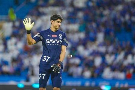 ياسين بونو حارس الهلال السعودي