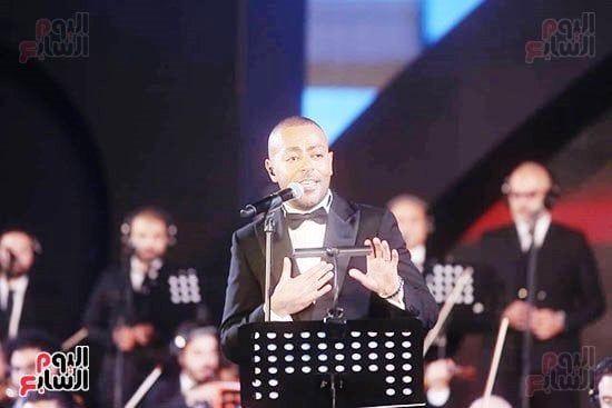 تامر عاشور