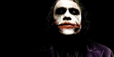 06:20
مشاهير عالمية

بالصور- هيث ليدجر إستوحى شكل الجوكر في فيلم The Dark Knight من لوحات شهيرة لرسام عالمي.. لن تصدقوا غرابتها! - تدوينة الإخباري