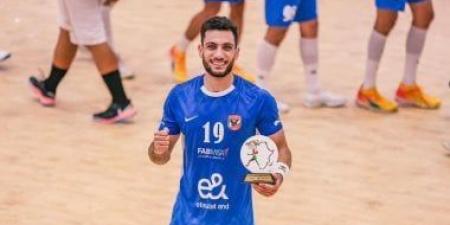 عمر سامى أفضل لاعب فى مباراة الأهلى ورجاء أغادير بربع نهائى بطولة أفريقيا لليد - تدوينة الإخباري