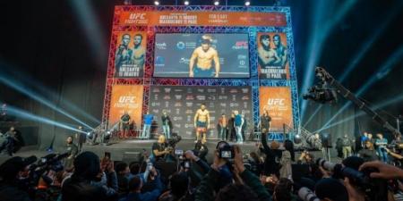 المقاتلون يجتازون مرحلة الوزن استعدادًا لنزالات UFC في الرياض - تدوينة الإخباري