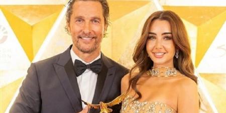 23:00
المشاهير العرب

هنا الزاهد عن كواليس تسلمها جائزة "Joy awards" من ماثيو ماكونهي : "معرفتش أنام اليوم ده" - تدوينة الإخباري