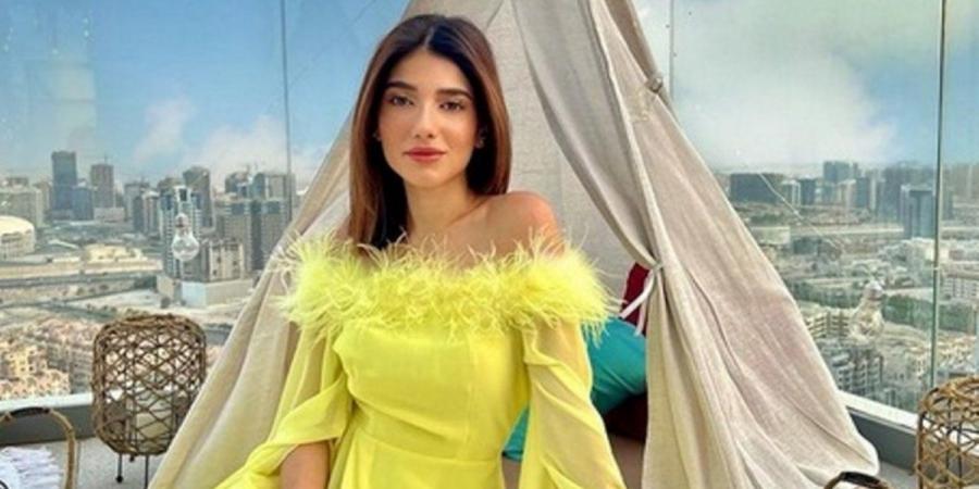 12:50
Fashion News

نارين بيوتي تطل من سيول.. واللباس التقليدي يليق بها - تدوينة الإخباري