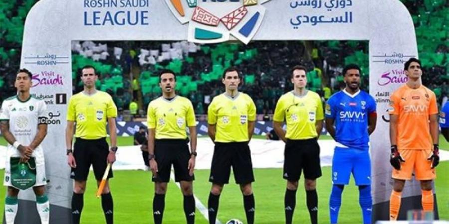 الأهلي يواجه الهلال وعينه على النقاط الثلاث - تدوينة الإخباري