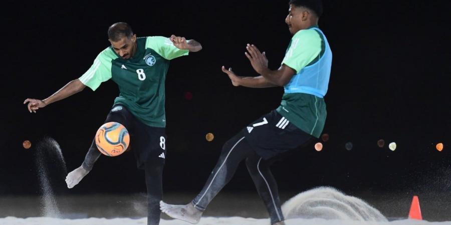 المنتخب السعودي لكرة القدم الشاطئية يختتم معسكر الرياض - تدوينة الإخباري