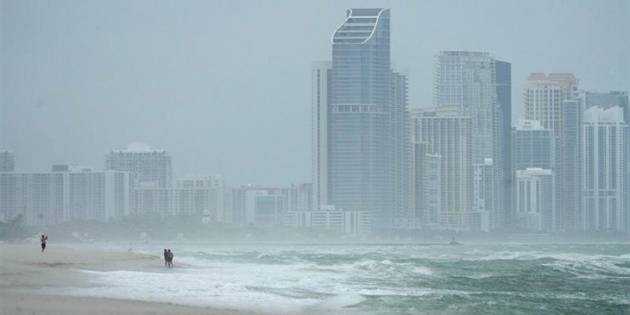 مبان ستمحى من على وجه الأرض، بايدن يحذر سكان فلوريدا من أكبر كارثة منذ قرن - تدوينة الإخباري