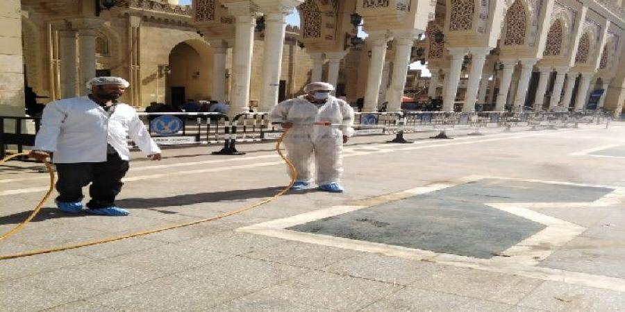 عقب انتهاء احتفالات مولد البدوي.. أعمال نظافة وتطهير بمحيط المسجد الأحمدي بطنطا ورفع 1000طن مخلفات - تدوينة الإخباري