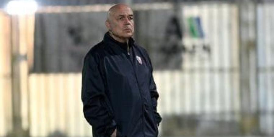 جروس يعالج الأخطاء الدفاعية فى الزمالك قبل مواجهة بيراميدز - تدوينة الإخباري