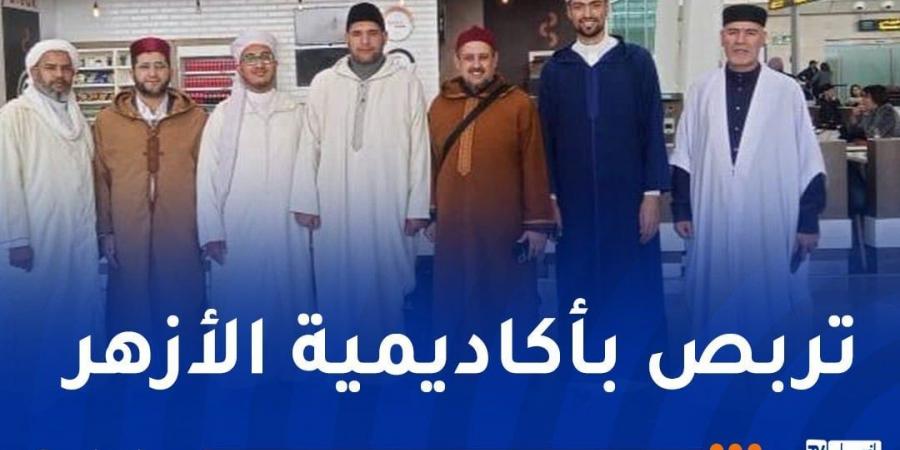 الدفعة الأولى من الأئمة الجزائريين تغادر نحو مصر - تدوينة الإخباري