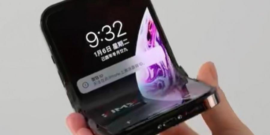 iPhone Flip قد يكون أول هاتف قابل للطي من أبل بحجم أكبر من Galaxy Z Flip أو Motorola Razr - تدوينة الإخباري