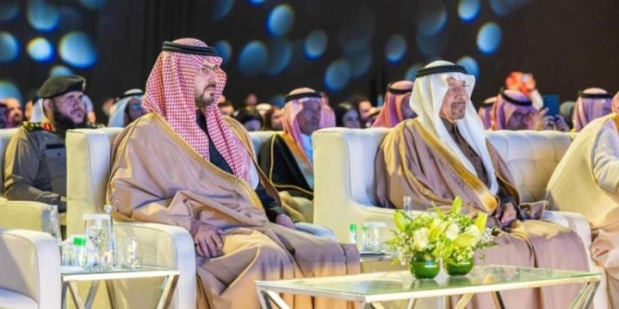 نائب أمير الشرقية يدشن منتدى الاستثمار السعودي البحريني - تدوينة الإخباري