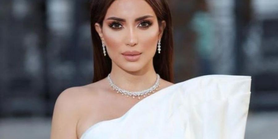 21:21
Fashion News

نسرين طافش بإطلالة أبرز جمال قوامها.. وهكذا نسقتها - تدوينة الإخباري