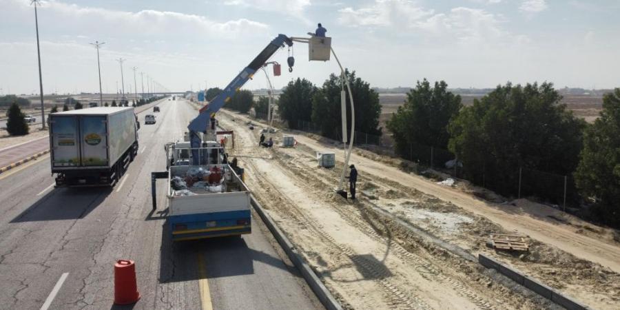 بطول 1700 متر.. استمرار أعمال تطوير المدخل الغربي للنعيرية - تدوينة الإخباري