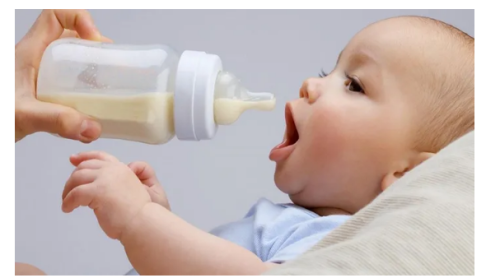 الضمان الاجتماعي يبدأ بتقديم دعم حليب الأطفال تلقائيًا للمستفيدين