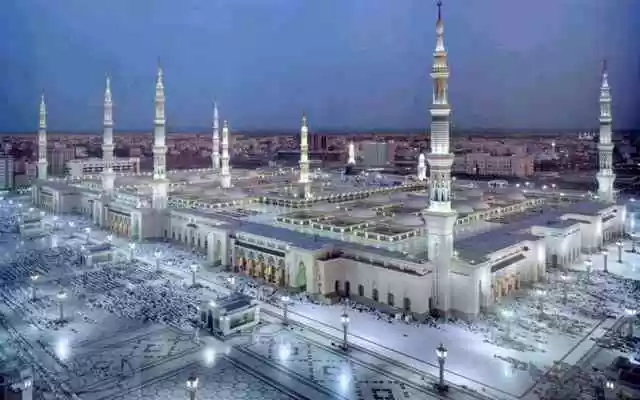 موعد صلاة التهجد في المسجد النبوي الشريف 1445-2024 .. جدول أئمة الحرم النبوي في العشر الأواخر