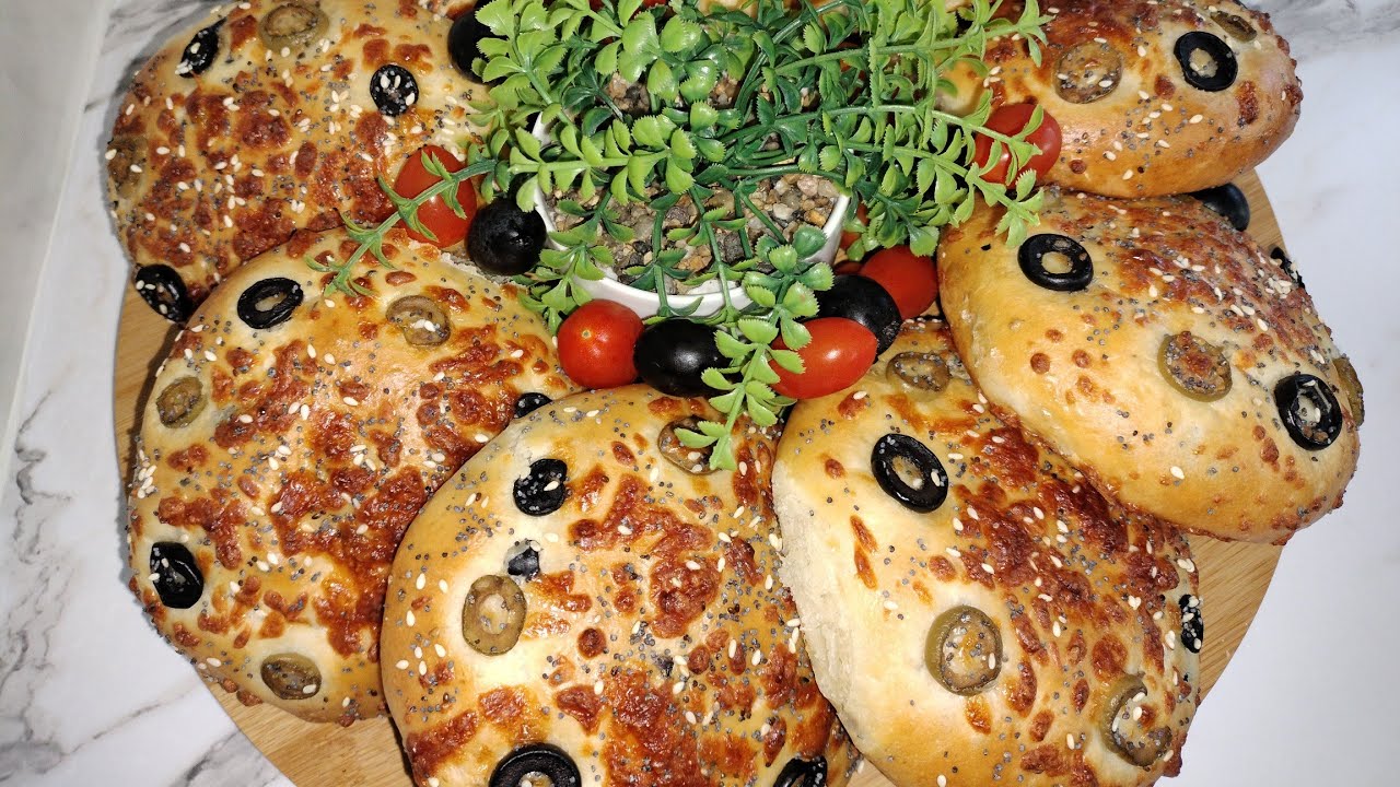 طريقة عمل بريوش البيتزا كبديل للسندوتشات