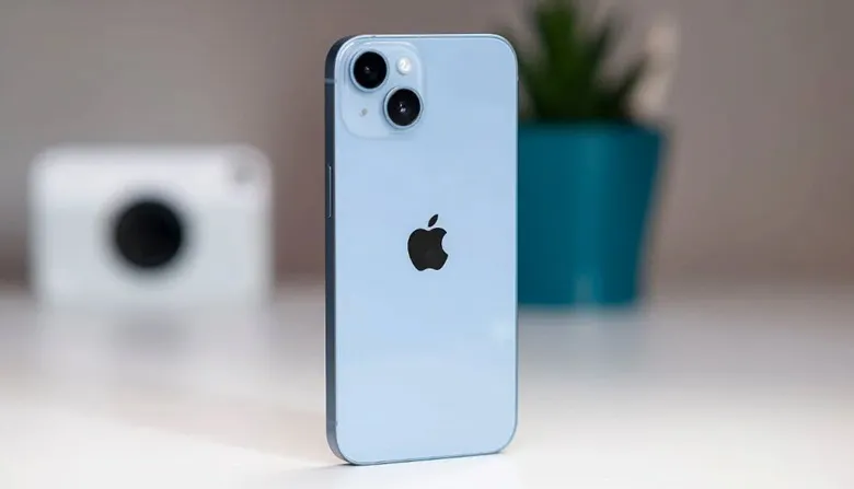 بالصور أهم مزايا وعيوب هاتف iPhone 14 Plus ايفون بلس وسعرة بالأسواق العربية 2 هاتف iPhone 14 Plus