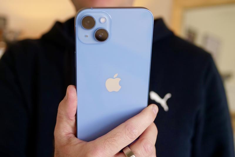 بالصور أهم مزايا وعيوب هاتف iPhone 14 Plus ايفون بلس وسعرة بالأسواق العربية 3 هاتف iPhone 14 Plus