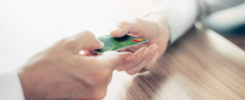 اسحب بدون رسوم مع بطاقات البنك الأهلي السعودي الائتمانية 1 اسحب بدون رسوم مع بطاقات البنك الأهلي السعودي الائتمانية