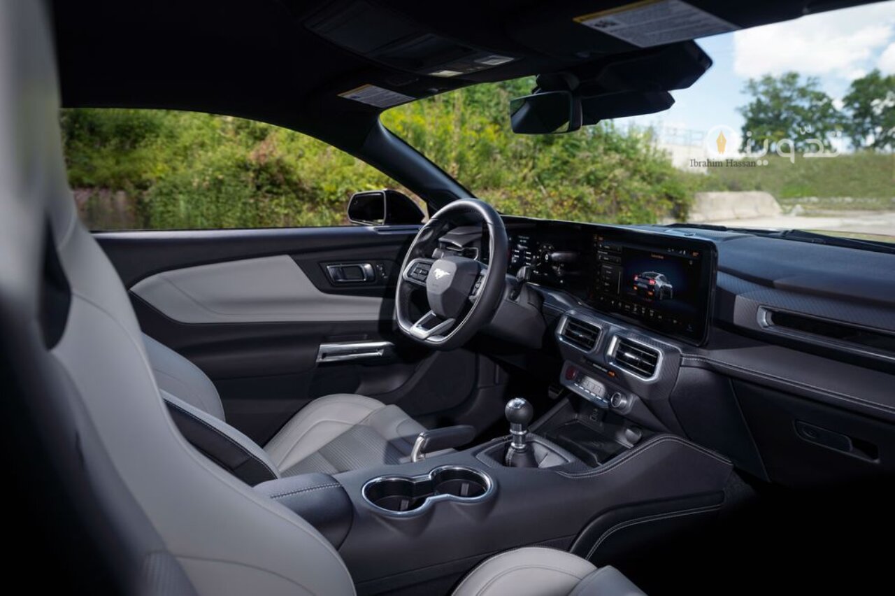 الأمان والراحة سيارة فورد موستانج Ford Mustang 2024 بتصميم انسيابي جذاب 4 Ford Mustang 2024