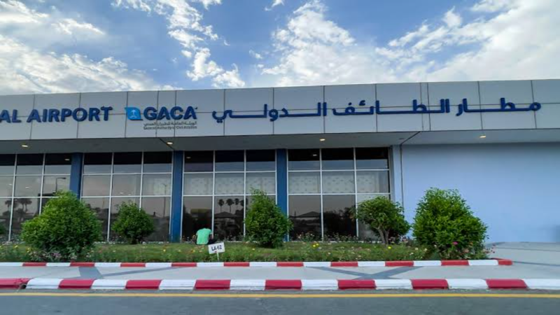 قرار يصدره مطار الطائف عن "موعد إغلاق الزيارات للسعودية" ومنع حاملي تأشيرة الزيارة من الدخول 1 image 18 5