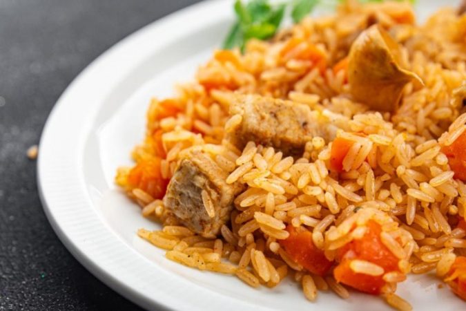 طريقة عمل الأرز باللحم المفروم والبطاطس 1 طريقة عمل الأرز باللحم المفروم والبطاطس