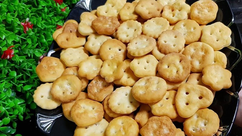 لسناكس شهي طريقة عمل البسكويت المالح في المنزل بكل سهولة والطعم لذيذ وشهي 1 البسكويت المالح