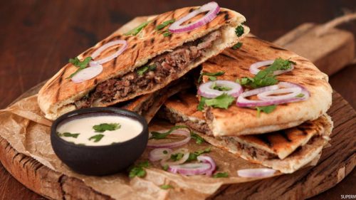 طريقة عمل الحواوشي في المنزل بمذاق لا يقاوم