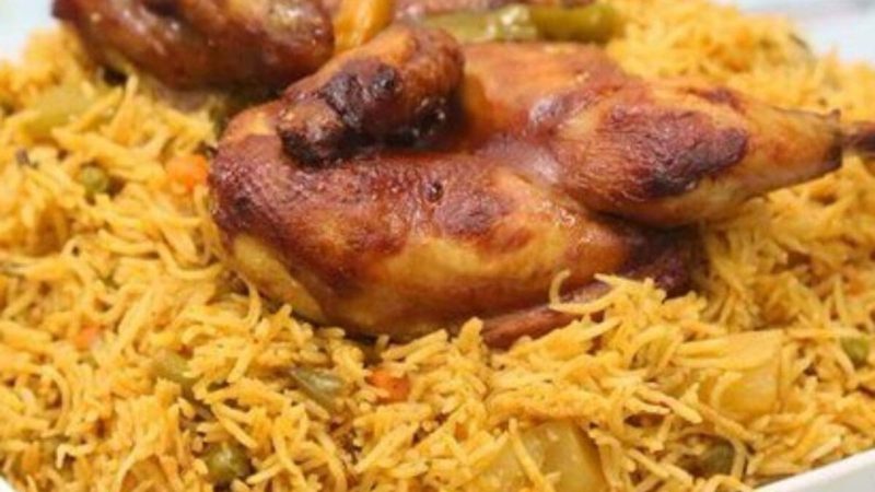 طريقة عمل الكبسة السعودية بالدجاج بأسهل طريقة وألذ طعم 1 طريقة عمل الكبسة السعودية بالدجاج بأسهل طريقة وألذ طعم
