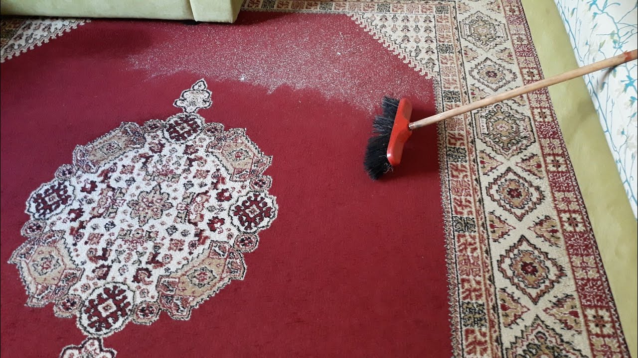 وداعًا للمعاناة.. أفضل طرق تنظيف السجاد بدون ماء خلال 10 دقائق فقط 3 وداعًا للمعاناة.. أفضل طرق تنظيف السجاد بدون ماء خلال 10 دقائق فقط