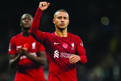 نجم خط وسط الريدز برفقة رونالدو!!.. اقتراب تياجو ألكنتارا من الإنضمام إلى الدوري السعودي 10 انضمام الكنتارا إلى الدوري السعودي