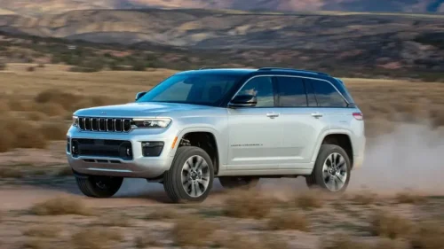 جراند شيروكي 2024 Jeep Grand Cherokee الأسطورة بتصميم قوي ورفاهية استثنائية