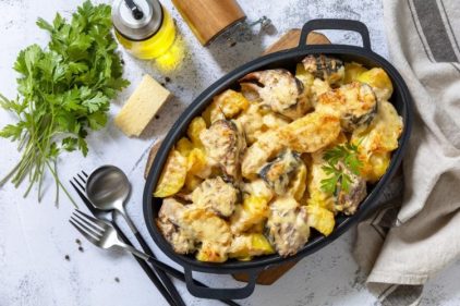 طريقة عمل دجاج بالبطاطس والصلصة سوف تنبهرين من مذاقه الطيب 13 دجاج بالبطاطس والصلصة