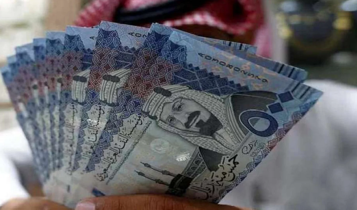 سن التقاعد المدني والعسكري في السعودية| وحالاتين فقط لـ مد الخدمة لـ 65 عامًا أو أكثر