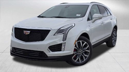 سيارة كاديلاك XT5 2024