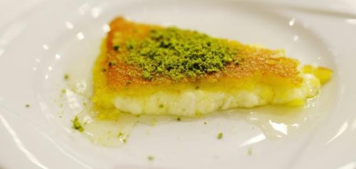 طريقة عمل كنافة بالقشطة... أحلي وأطعم من أكبر محلات الحلويات