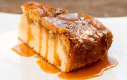 طريقة عمل كيكة الموز بالكراميل