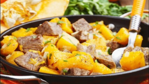 وصفة سعودية تقليدية ولكن.. طريقة تحضير ثريد اللحم السعودي الطهي المختلف